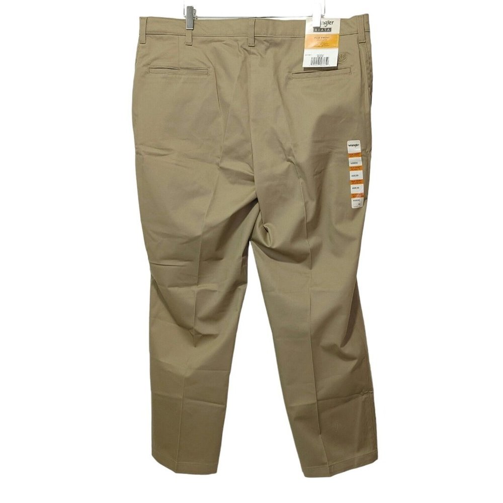 Wrangler Riata Flat Front Relaxed Fit Men's Casual Pants Size 40 x 30 - Picture 6 of 6